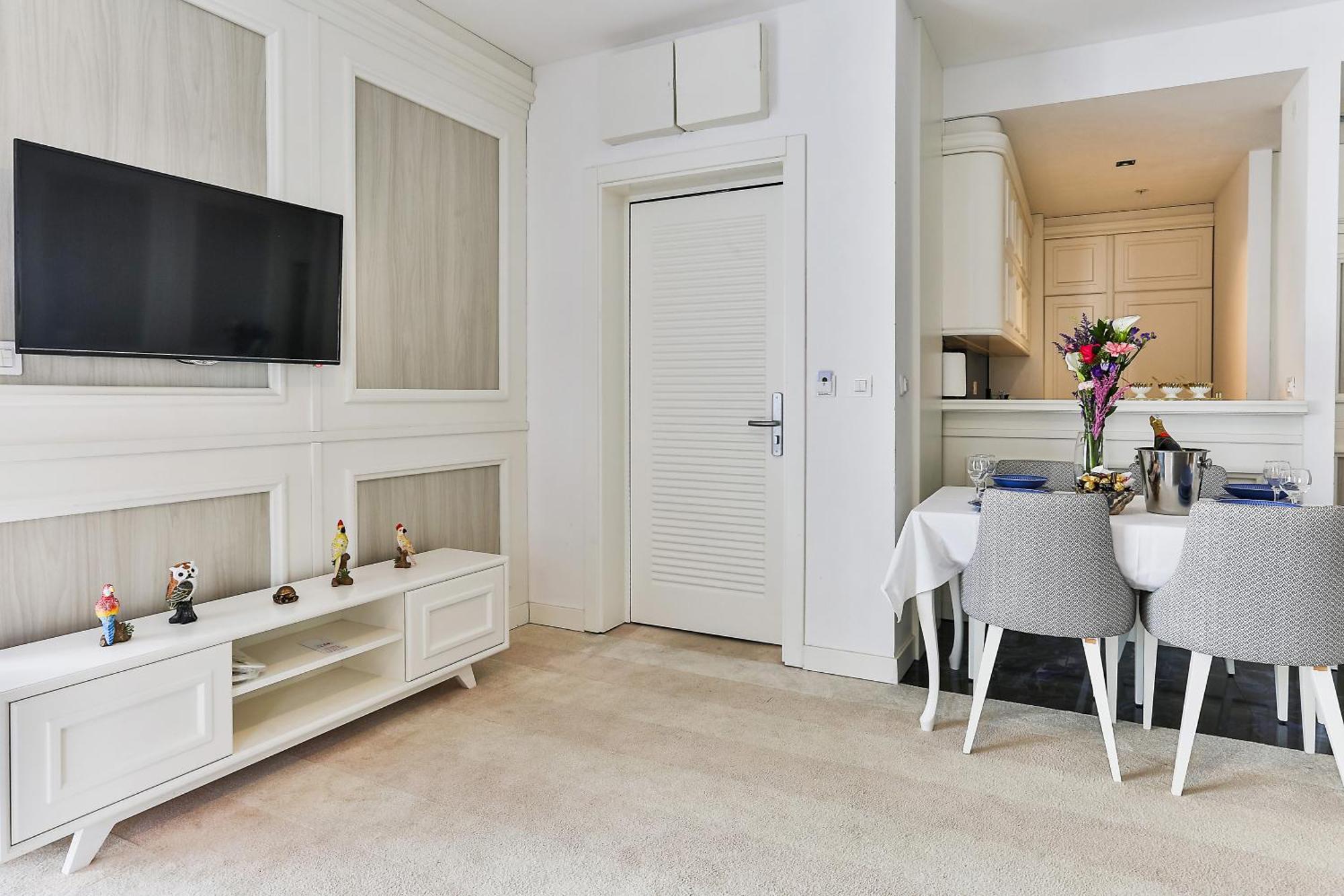 Maresia Boutique Suites Будва Экстерьер фото