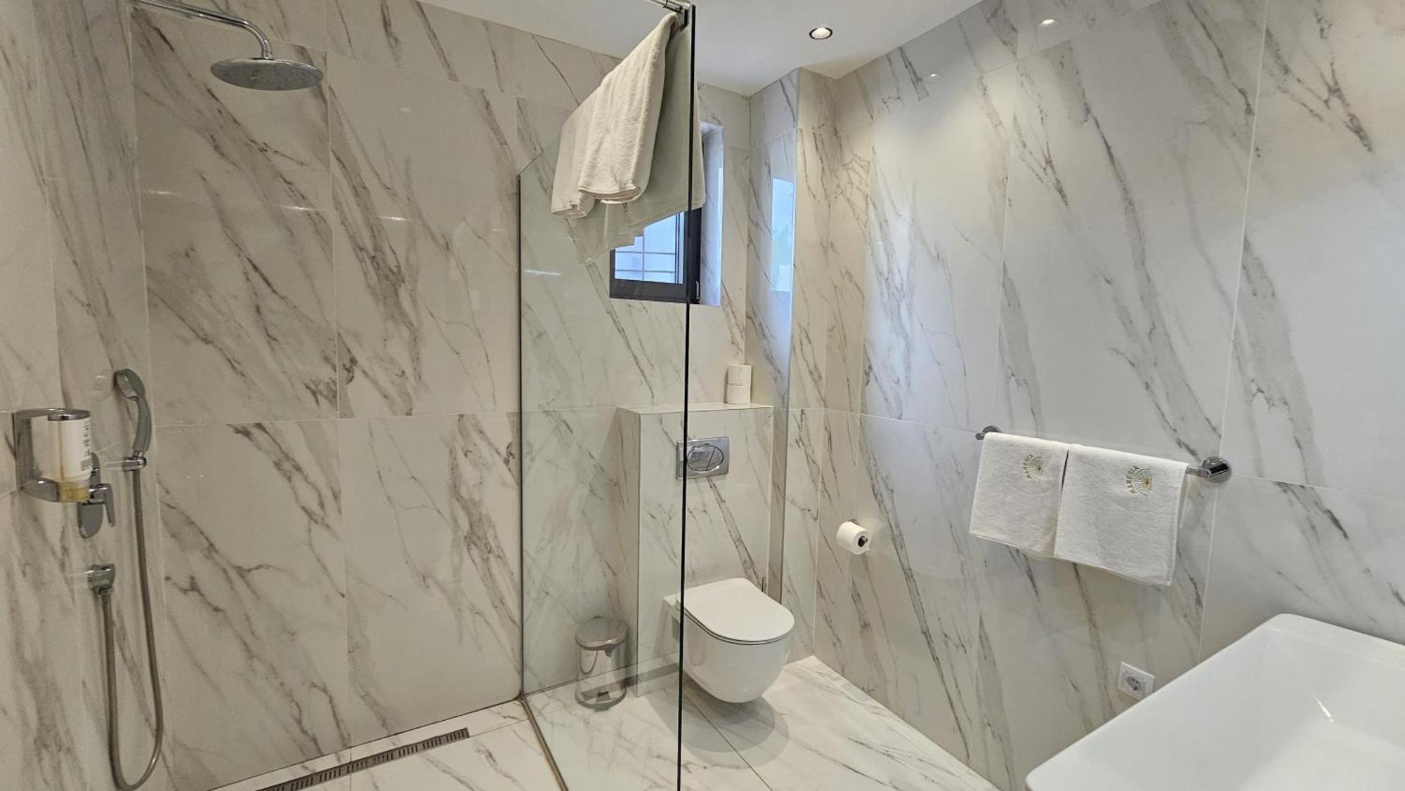 Maresia Boutique Suites Будва Экстерьер фото